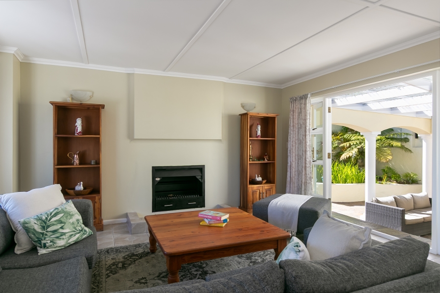 3 Bedroom Property for Sale in Costa Sarda Western Cape